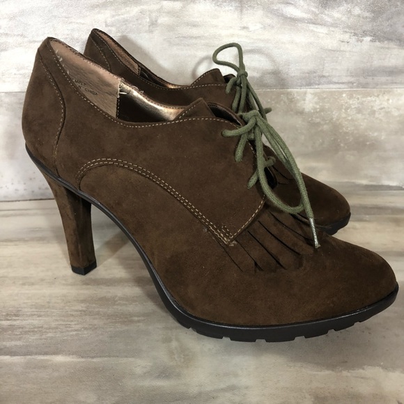 Tahari Shoes - Tahari Temple Booties size 7.5M